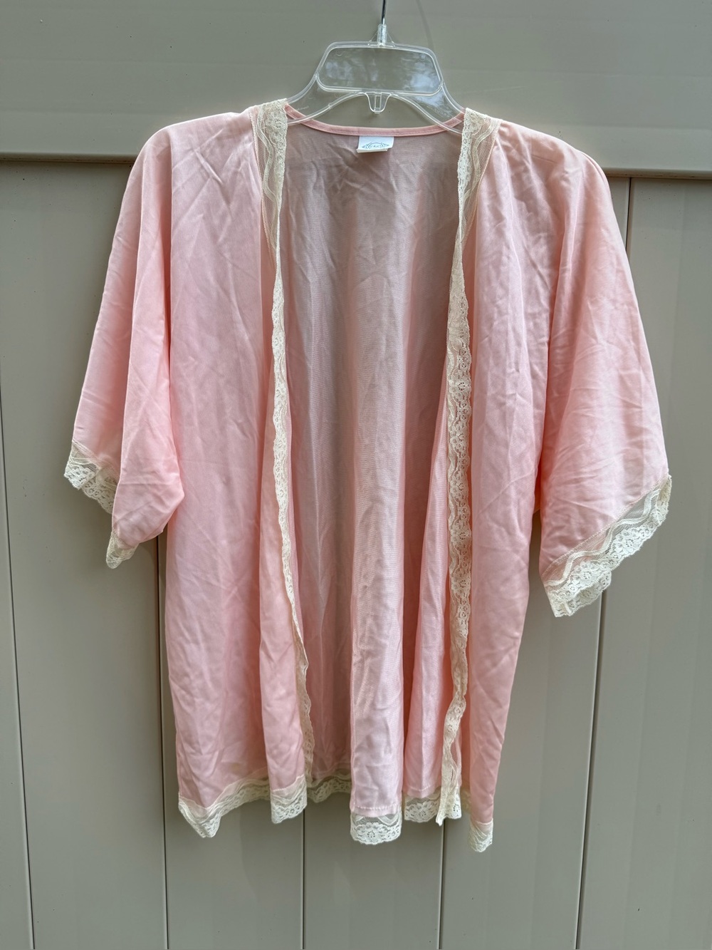 Vintage Undercover Wear Robe Lingerie Peachy Pink Cream Lace Satin USA medium